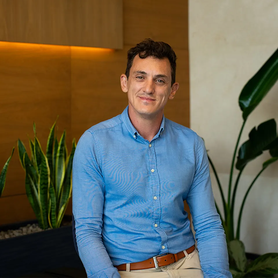 Alejandro Llamedo - Broadwing Junior Recruitment Consultant